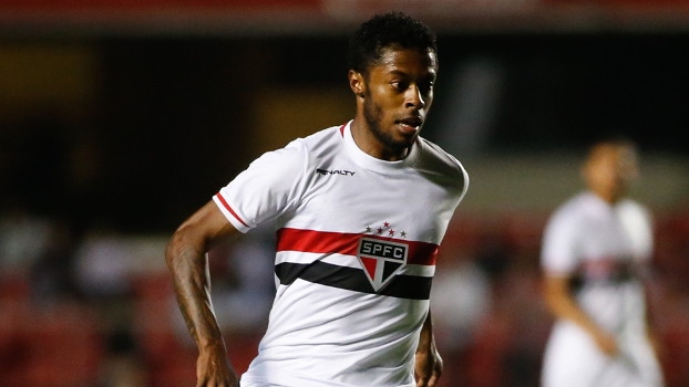 Michel Bastos durante o jogo do São Paulo contra o Goiás Michel Bastos durante o jogo do São Paulo contra o Goiás