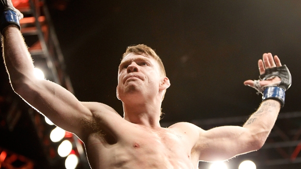 Paul Felder comemora vitória no UFC 182: ele levou bônus de performance Paul Felder comemora vitória no UFC 182: ele levou bônus de performance