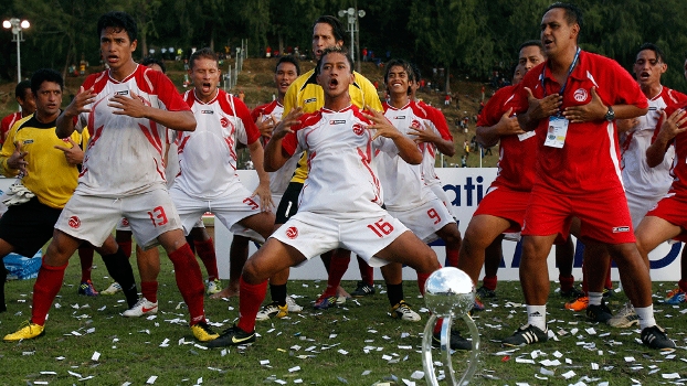 Amadores, jogadores do Taiti surpreenderam na Copa da Oceania; fora de campo, conciliam outras profissões Amadores, jogadores do Taiti surpreenderam na Copa da Oceania; fora de campo, conciliam outras profissões