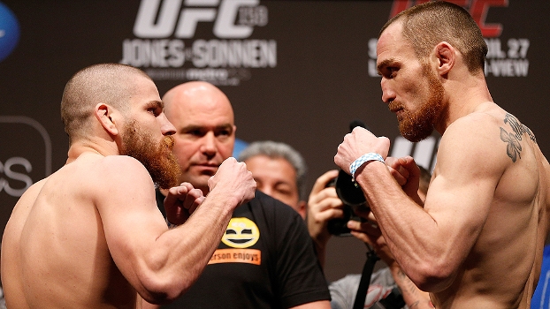 Jim Miller (EUA) vs. Pat Healy (EUA) - pesos leve Jim Miller (EUA) vs. Pat Healy (EUA) - pesos leve