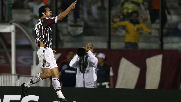 Fred comemora o gol do Fluminense sobre o Emelec em São Januário