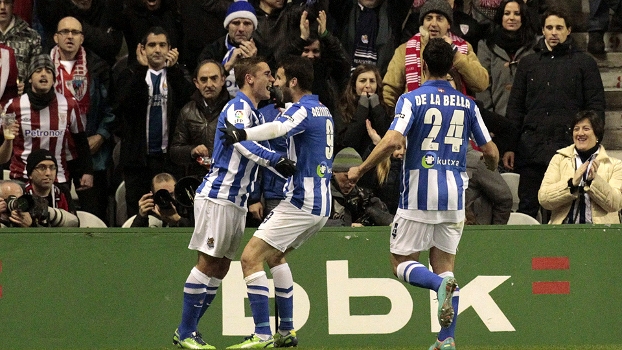 Real Sociedad estragou a festa da torcida, ganhou fácil do Athletic Bilbao e afundou o rival Real Sociedad estragou a festa da torcida, ganhou fácil do Athletic Bilbao e afundou o rival