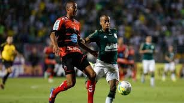 Wesley na eliminação do Paulista: camisa verde escura