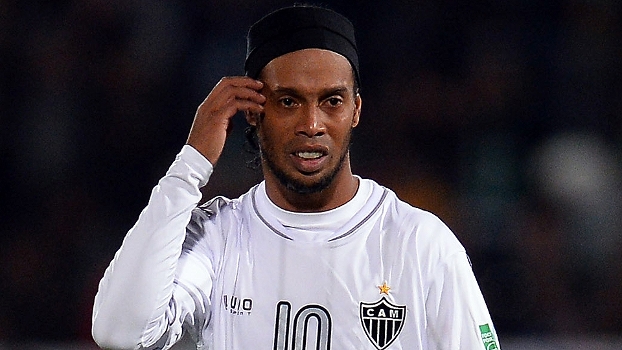 Ronaldinho lamenta a derrota do Atlético-MG para o Raja Casablanca Ronaldinho lamenta a derrota do Atlético-MG para o Raja Casablanca