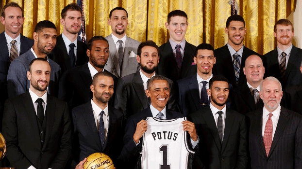 Obama recebeu a equipe dos Spurs nesta segunda-feira