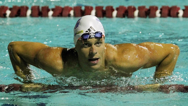 César Cielo fez o melhor tempo do ano nos 50m pelo Torneio Metropolitano de natação