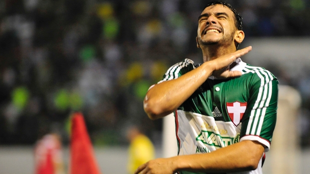 Sob olhar de Ricardo Gareca, Palmeiras bate Figueirense e ingressa no G-4
