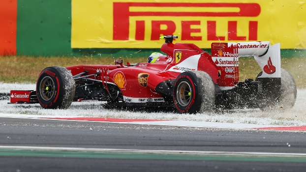 Felipe Massa rodou na primeira volta, caiu para último, mas terminou em nono Felipe Massa rodou na primeira volta, caiu para último, mas terminou em nono