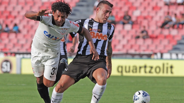 Mais iniciativa, velhos problemas. Corinthians mostra pouco na estreia.