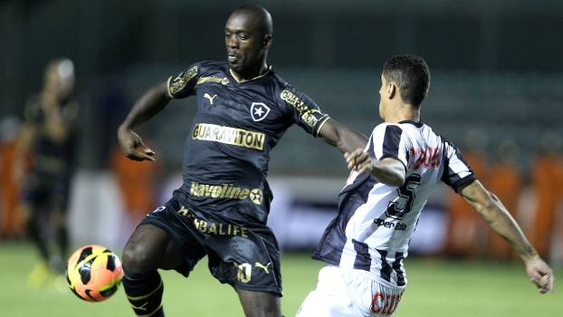 Seedorf teve dificuldades contra a marcação do Sobradinho Seedorf teve dificuldades contra a marcação do Sobradinho