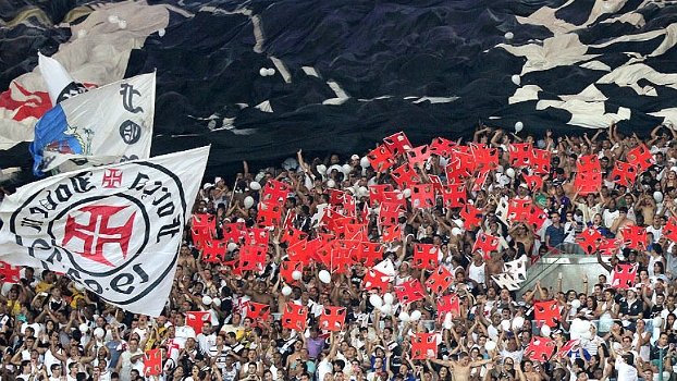 Torcida do Vasco encheu o Maracanã diante do Santos