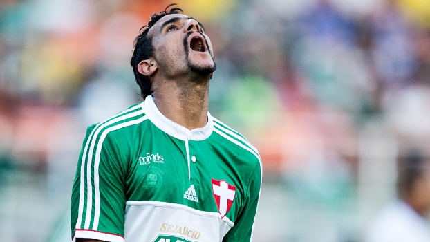 Palmeiras perde Henrique e Tobio para enfrentar Internacional