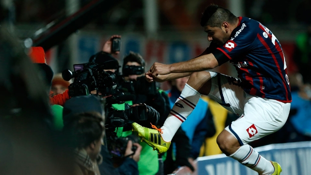 Ortigoza comemora após marcar o gol do título da Libertadores