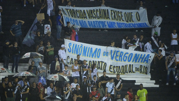 Torcida do Vasco protestou em São Januário