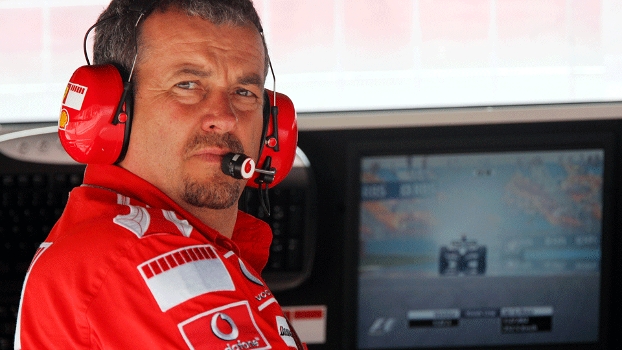 Nigel Stepney, em imagem de 2005, quando era membro da Ferrari Nigel Stepney, em imagem de 2005, quando era membro da Ferrari