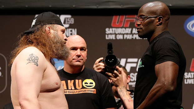 Roy Nelson (EUA) vs. Cheick Kongo (FRA) - pesos pesados Roy Nelson (EUA) vs. Cheick Kongo (FRA) - pesos pesados
