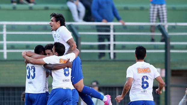 11ª RODADA - Palmeiras 1 x 2 Cruzeiro - Com dez minutos, Goulart e Manoel marcaram para garantir uma boa vantagem. Time sofreu um pouco depois