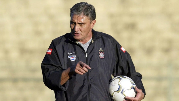 Se cumprir contrato, Tite deve se tornar o técnico com mais jogos pelo Corinthians