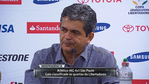 Ney Franco concede entrevista coletiva após derrota do São Paulo para o Atlético-MG