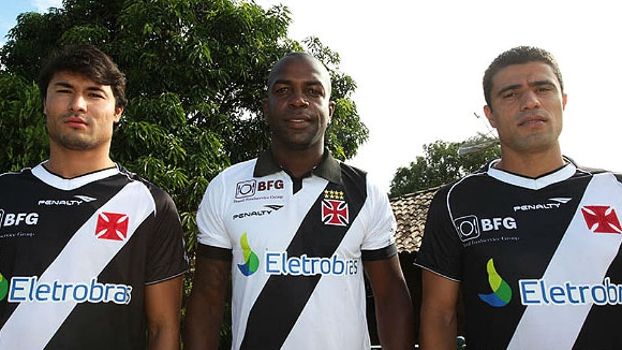 Pedro Ken, Sandro Silva e Leonardo foram apresentados pelo Vasco nesta quarta-feira, em Pinheiral