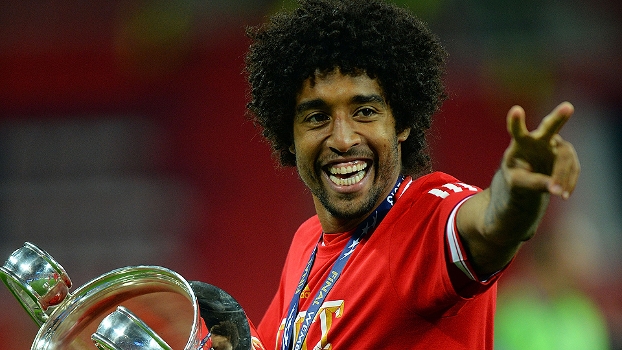 Dante ganhou tudo com o Bayern, foi para a seleção e ainda levou o prêmio de jogador revelação da temporada Dante ganhou tudo com o Bayern, foi para a seleção e ainda levou o prêmio de jogador revelação da temporada