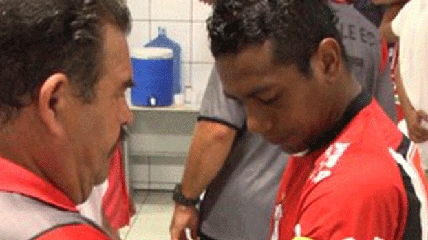 O volante Augusto Recife de destacou no Joinville O volante Augusto Recife de destacou no Joinville