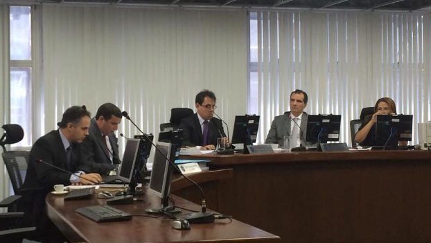 Vice do Grêmio detona STJD em 'caso Petros': 'Teatro, palhaçada, marmelada, nojeira'