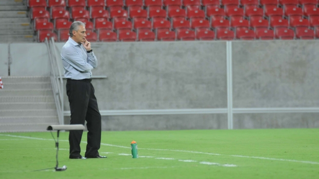 Na Arena Pernambuco, Tite orientou pela última vez o Corinthians Na Arena Pernambuco, Tite orientou pela última vez o Corinthians