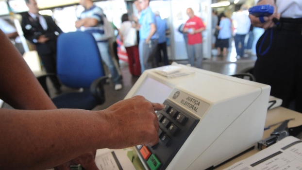 [OFF] Política também ferve nos clubes e nove grandes vão eleger presidente