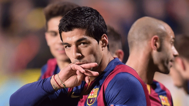 Suárez fez seu primeiro gol em uma partida oficial pelo Barcelona Suárez fez seu primeiro gol em uma partida oficial pelo Barcelona