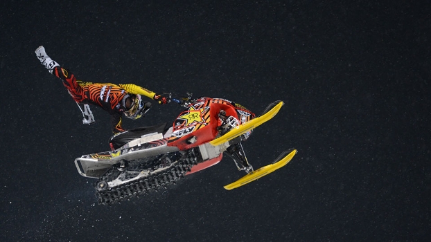 Caleb Moore sofreu o acidente na prova do Snowmobile Freestyle Caleb Moore sofreu o acidente na prova do Snowmobile Freestyle