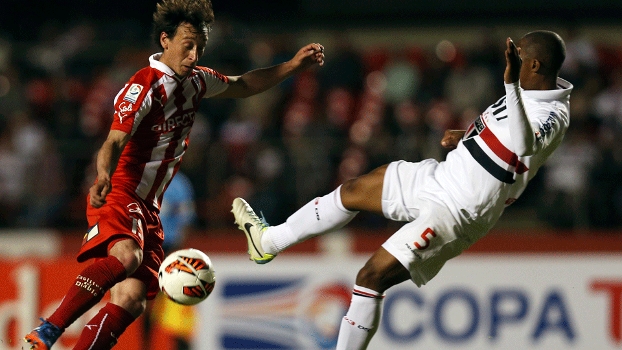 São Paulo abriu o placar, mas a Universidad Católica empatou e o jogo terminou 1 a 1