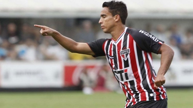 Jadson classifica disputa com Ganso como 'sadia' Jadson classifica disputa com Ganso como 'sadia'