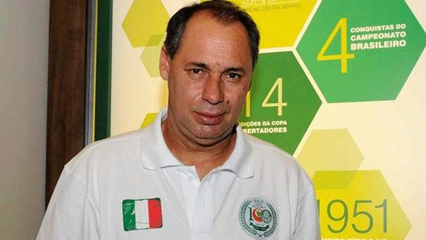 Comemoração do centenário tem encontro com ídolos e até tatuagem 'grátis'