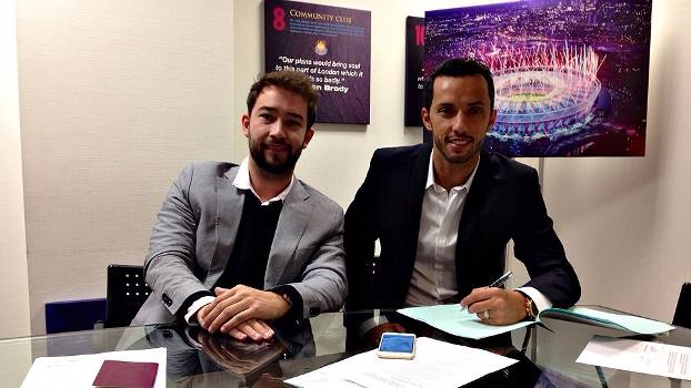 West Ham Nenê Cruzeiro Bruno Serafim Representante West Ham no Brasil 18/02/15 West Ham Nenê Cruzeiro Bruno Serafim Representante West Ham no Brasil 18/02/15