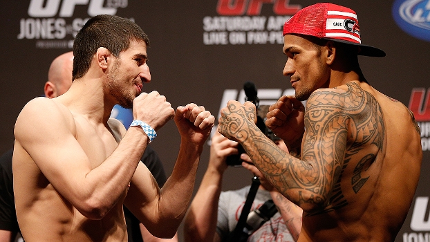 Rustam Khabilov (RUS) vs. Yancy Medeiros (EUA) - pesos leve Rustam Khabilov (RUS) vs. Yancy Medeiros (EUA) - pesos leve