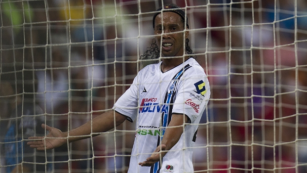 Ronaldinho Gaúcho não evitou derrota do Querétaro para o Atlas, no Mexicano