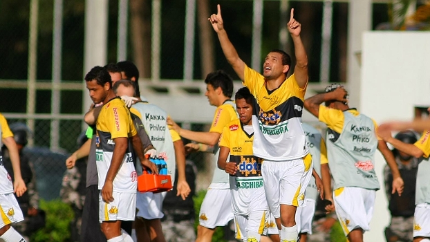 Marcel garantiu a primeira vitória fora de casa do Criciúma no Brasileiro