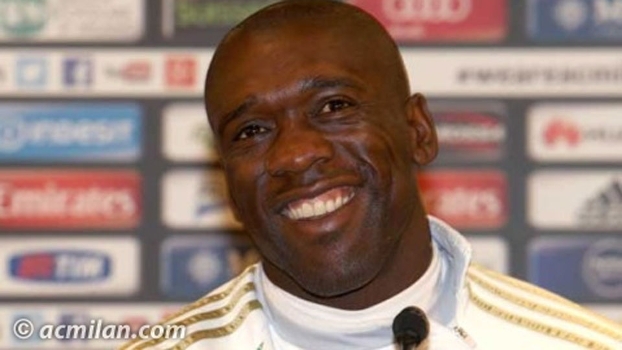 Clarence Seedorf em sua primeira entrevista coletiva como técnico do Milan