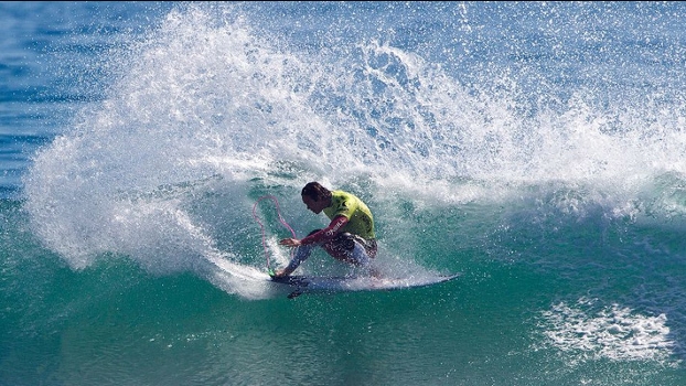 Jordy Smith fechou mais 5 anos com a O'Neill, será que se empolga? Jordy Smith fechou mais 5 anos com a O'Neill, será que se empolga?