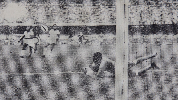 Barbosa, contra o Uruguai, na Copa de 1950: 64 anos depois, falecido goleiro vê fim de maldição