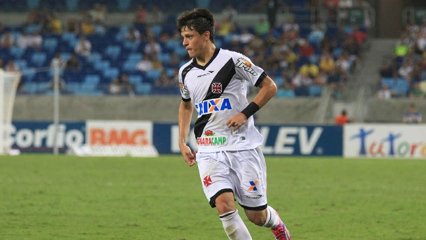Lucas Crispim foi testado na equipe titular para o jogo contra a Lusa Lucas Crispim foi testado na equipe titular para o jogo contra a Lusa