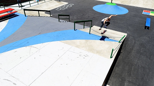 Lacey Baker flip up