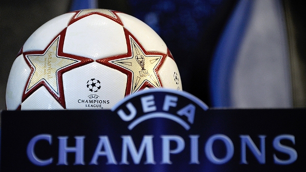 Logo e bola da Champions League Logo e bola da Champions League