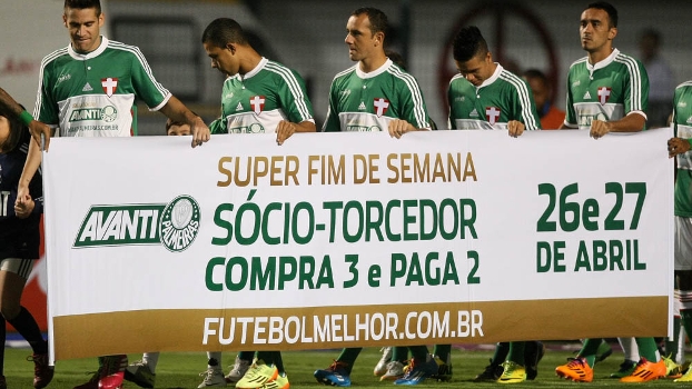 Sócio-torcedor do Palmeiras ultrapassou o do Corinthians