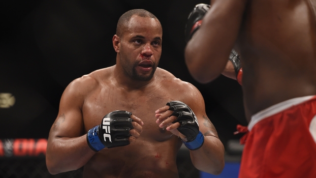 Cormier durante a luta contra Jon Jones Cormier durante a luta contra Jon Jones