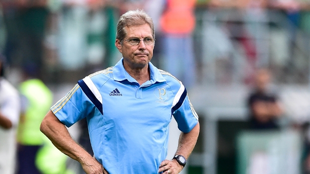 Oswaldo vê ambiente favorável no Palmeiras e não garante Valdívia capitão