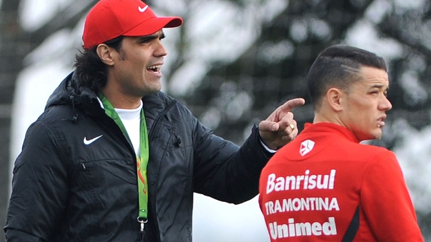 Fernandão dá instruções a D'Alessandro em treino do Internacional em 2012 Fernandão dá instruções a D'Alessandro em treino do Internacional em 2012
