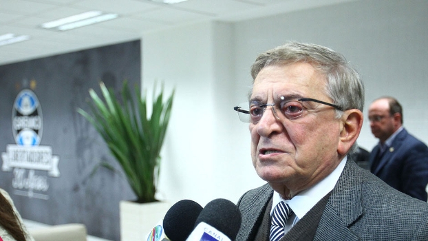 O presidente Fábio Koff conseguiu eleger o seu candidato, Romildo Bolzan Jr. O presidente Fábio Koff conseguiu eleger o seu candidato, Romildo Bolzan Jr.
