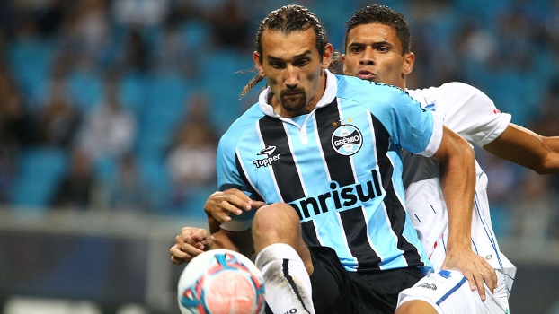 Barcos é marcado: Grêmio foi surpreendido pelo Cruzeiro Barcos é marcado: Grêmio foi surpreendido pelo Cruzeiro